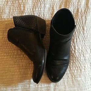 Booties with heel weave detail